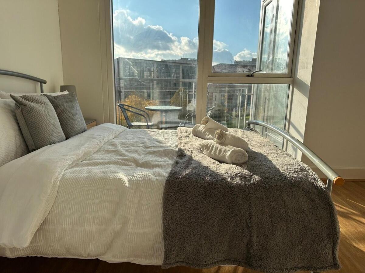 Luxury 1 Bedroom Apartment - City Centre - Balcony - Near O2 Academy Birmingham Zewnętrze zdjęcie